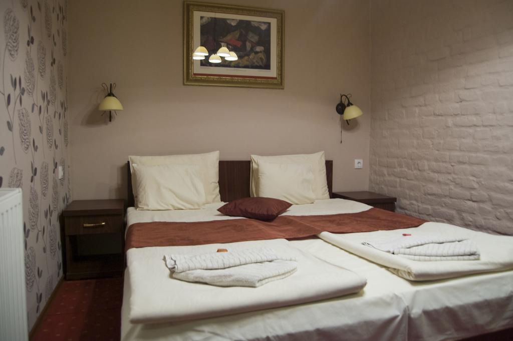 Guest House Prenoćište Piccolina Sombor Extérieur photo