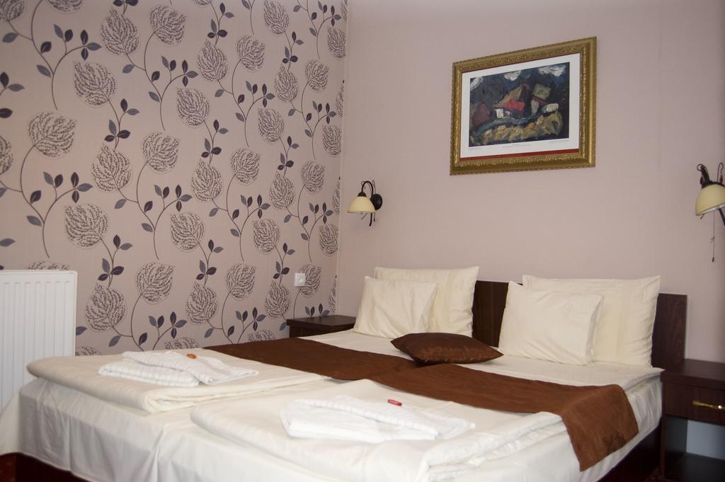 Guest House Prenoćište Piccolina Sombor Extérieur photo