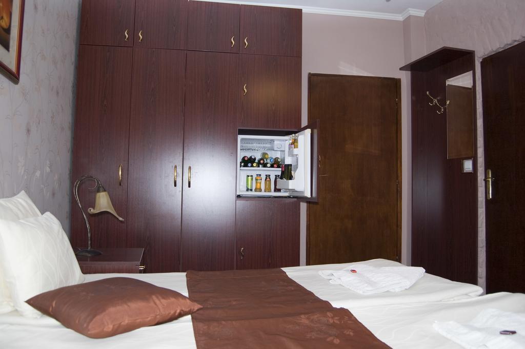 Guest House Prenoćište Piccolina Sombor Chambre photo